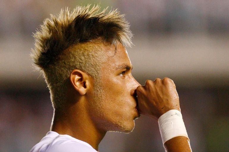 capigliatura moicana Neymar