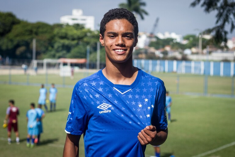joao mendes figlio ronaldinho joao mendes figlio ronaldinho