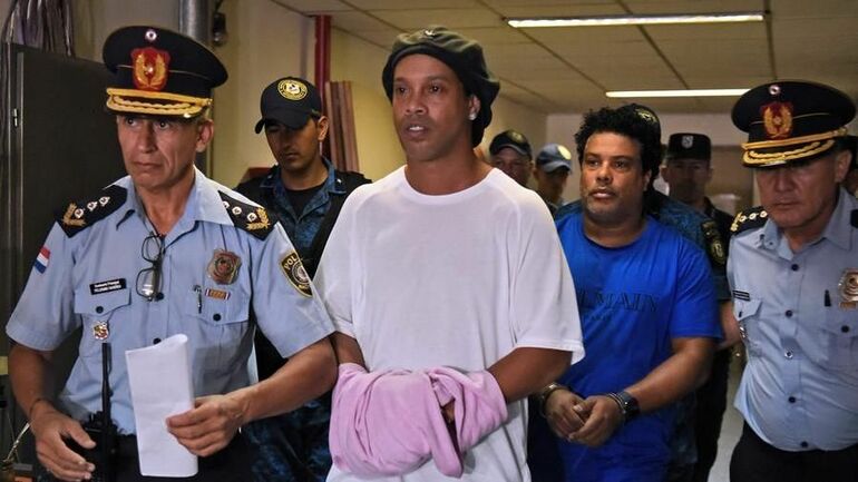 ronaldinho arresto paraguay ronaldinho arresto paraguay