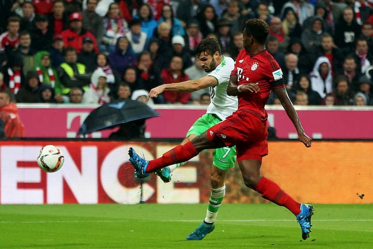 Daniel Caligiuri segna il provvisorio 0-1 al Bayern