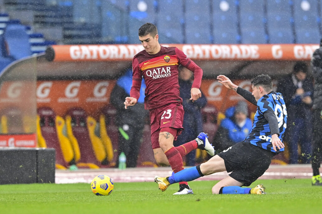 Bastoni va a contrasto con Mancini