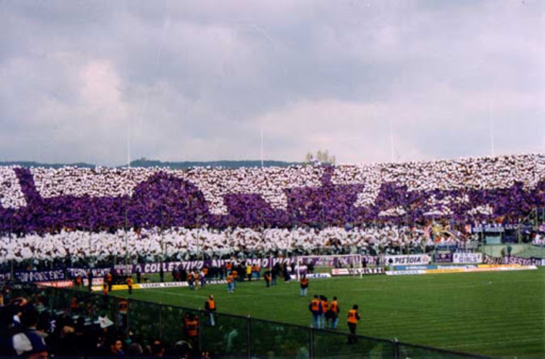 La coreografia di Fiorentina-Juventus