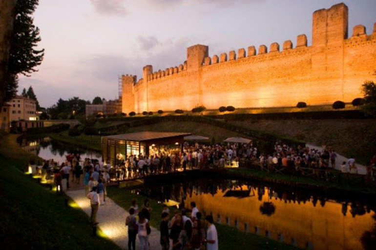 Spritz sotto le mura a Cittadella