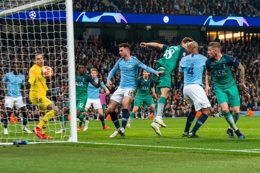 Llorente segna il gol che condanna il Manchester City