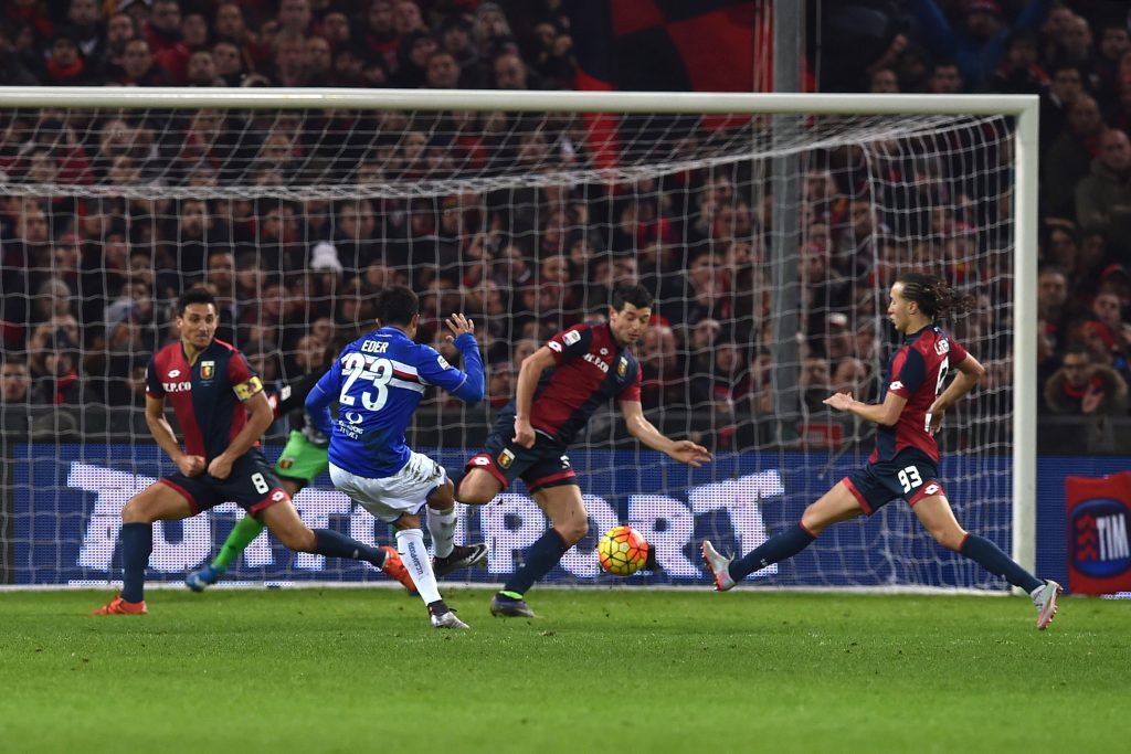 Il gol di Eder durante Genoa-Sampdoria del 2016