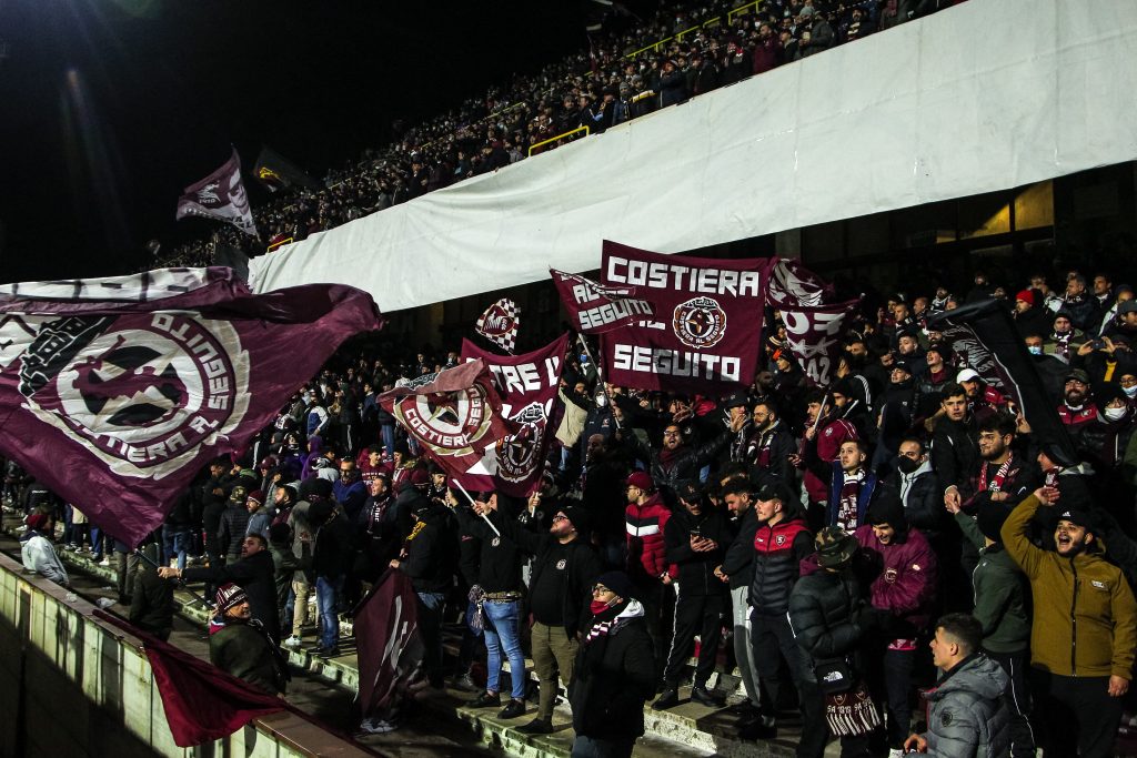 La curva della Salernitana