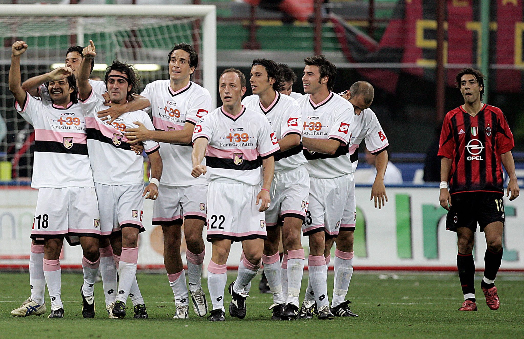 Fabrizio Miccoli of Palermo in action during the UEFA Europa League News  Photo - Getty Images